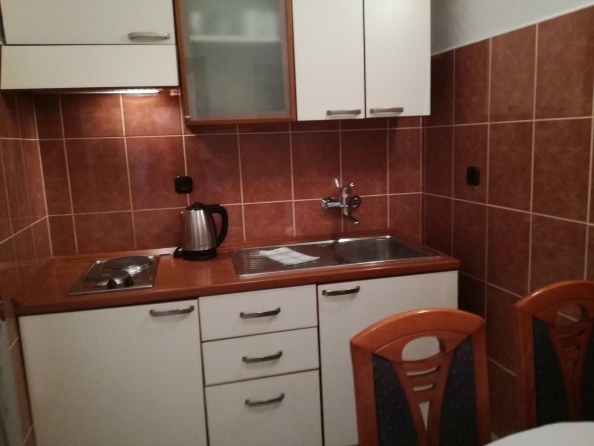 Apartmani Izabela Baska Voda Luaran gambar